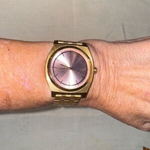 Nixon Analog Watch The Time Teller